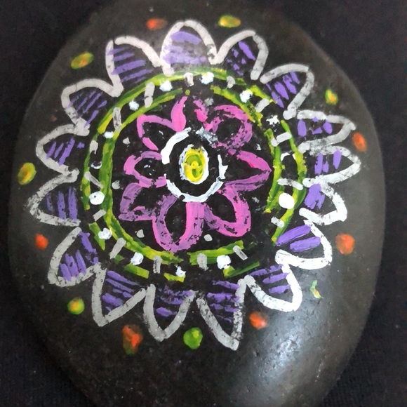 MANDALA HAND PAINTED ROCK - Picture 3 of 5
